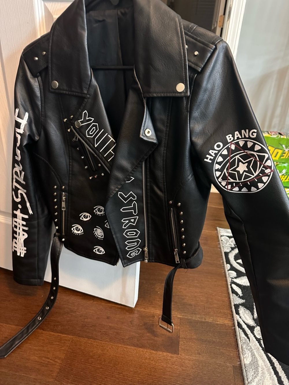YARA ZAYA jacket!